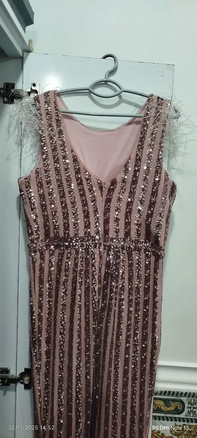 یک عدد لباس مجلسی اماده فقط یه بار پوشیده شده|لباس|درگهان, |دیوار