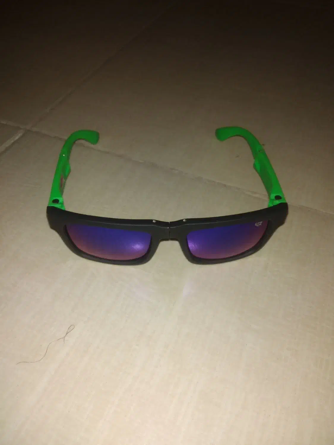 عینک آفتابی بچگانه|کیف، کفش، کمربند|شاهین‌شهر, فردوسی|دیوار