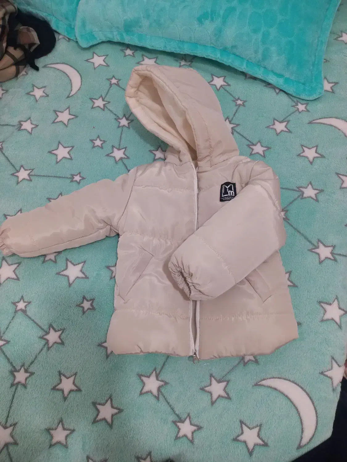 کاپشن نو مناسب سن ۳ الی ۴ سال|کفش و لباس بچه|مرودشت, علی‌آباد‎|دیوار