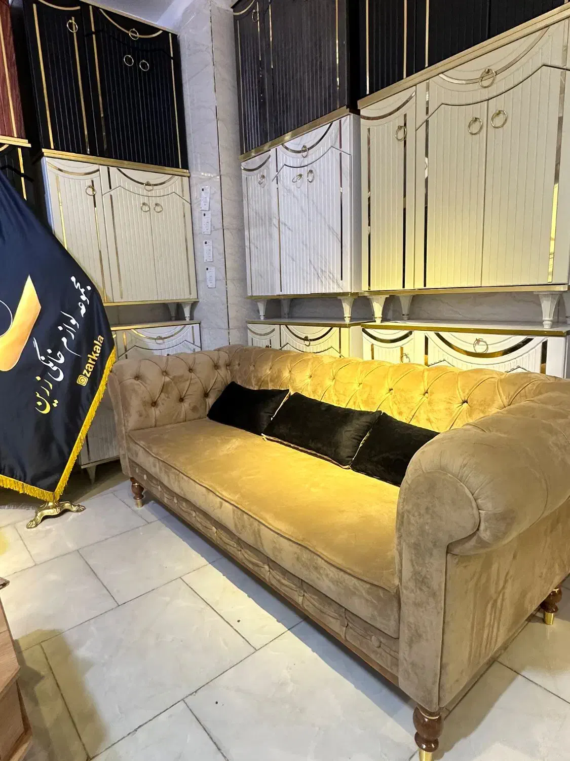 مبلمان کرم مشکی چستر زرین کالا|مبلمان خانگی و میز عسلی|یاسوج, |دیوار