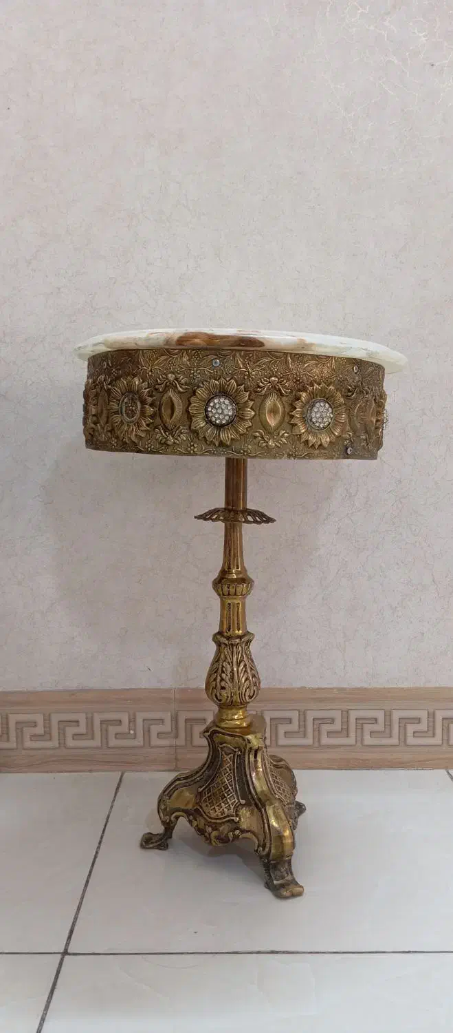 پایه تلفن برنز|میز تلفن|قم, قلعه کامکار|دیوار