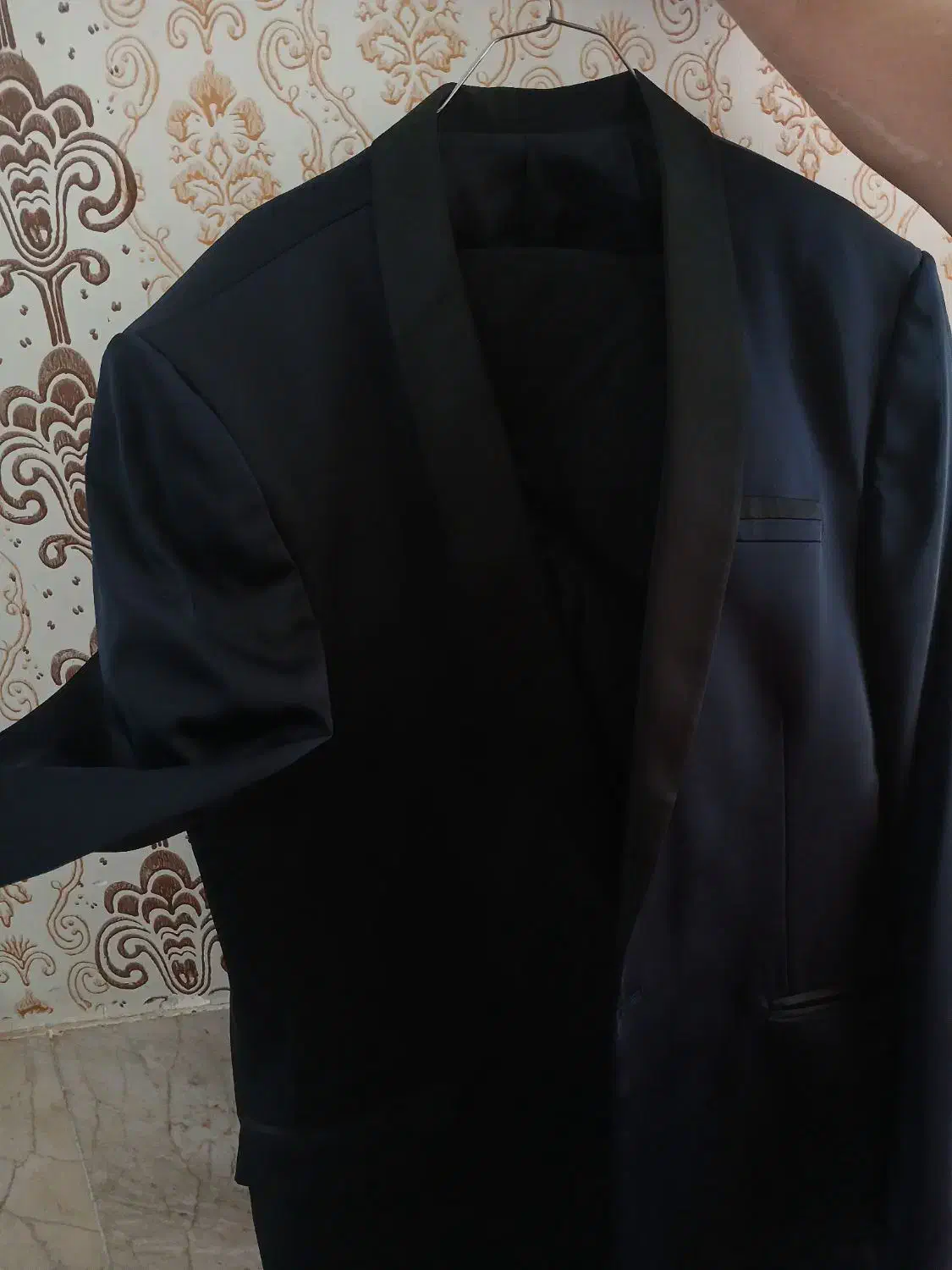 کت تک|لباس|سبزوار, جنت|دیوار