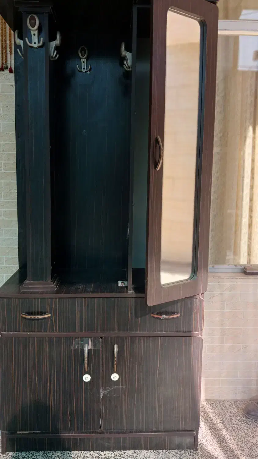 دراور کاملا تمیز|جاکفشی، کمد، دراور|مبارکه, |دیوار