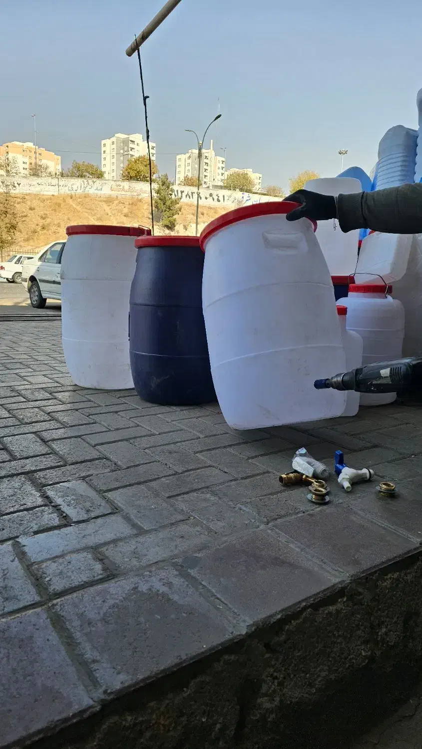 دبه اب و بشکه آب، مخزن آب از ۱۰ تا ۱۶۰ لیتری|ظروف نگهدارنده، پلاستیکی، یک‌بارمصرف|پردیس, شهرک صنعتی خرمدشت فاز ۷|دیوار