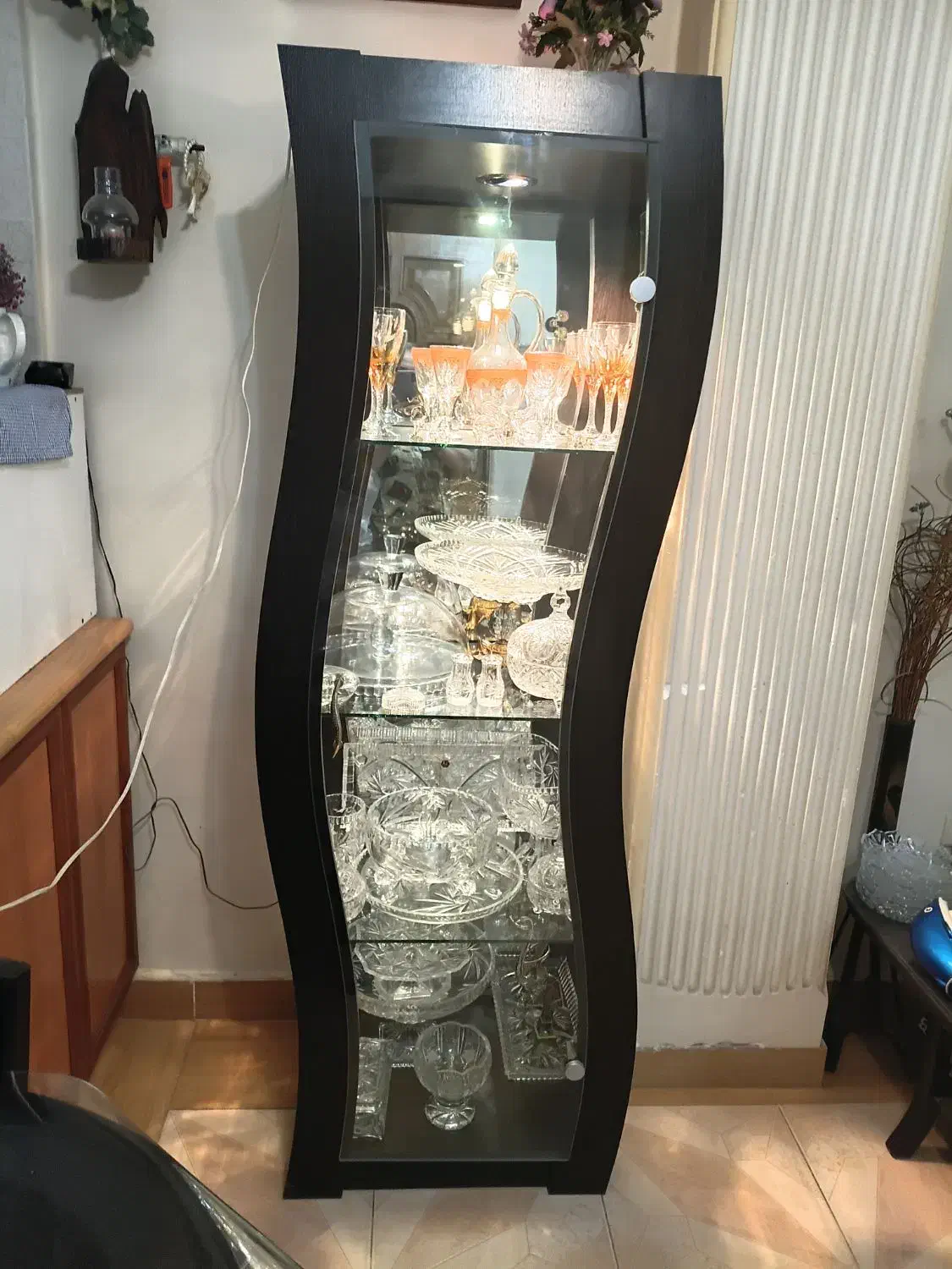 ویترین شیک مدرن|بوفه، ویترین، کنسول|رشت, معلم|دیوار