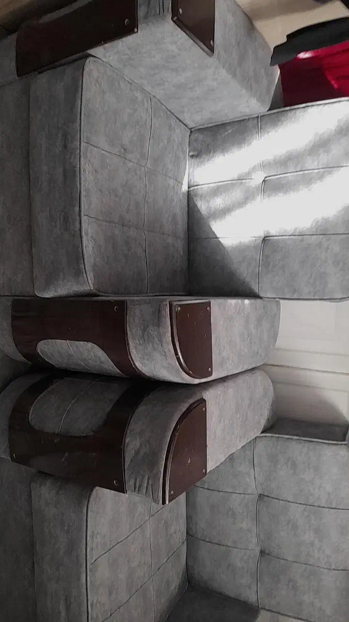 مبل تخت خواب شو بامیز|مبلمان خانگی و میز عسلی|گرگان, |دیوار