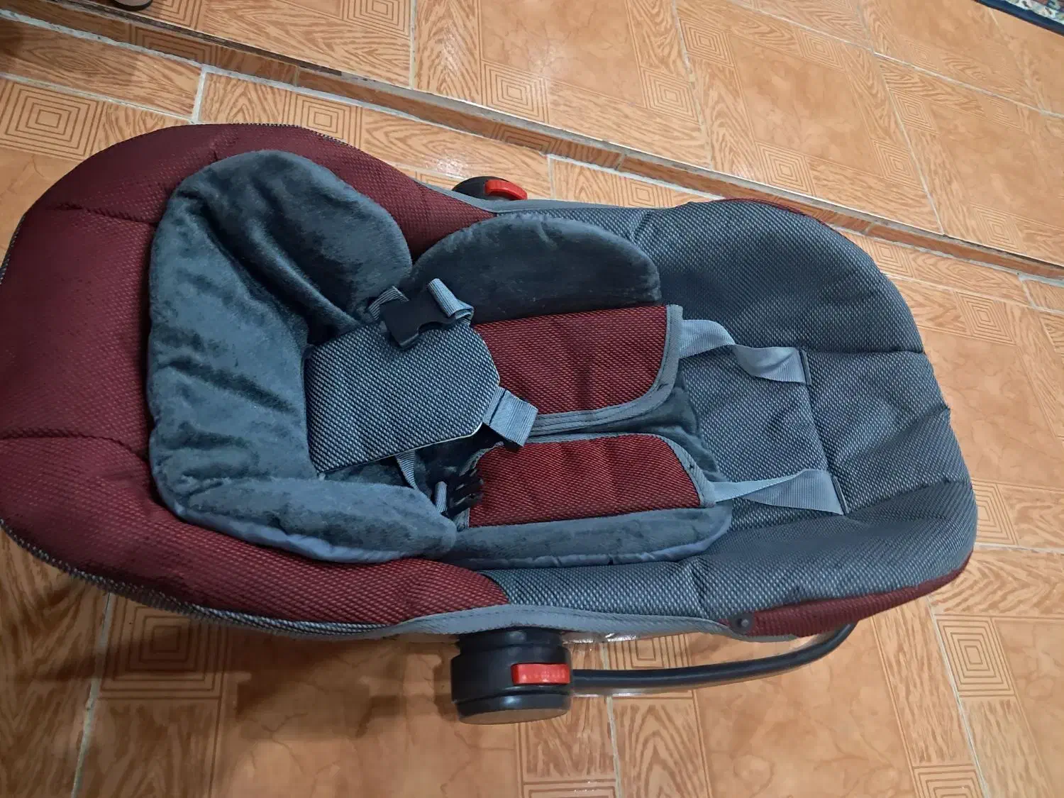 کریر|کالسکه و لوازم جانبی|املش, |دیوار