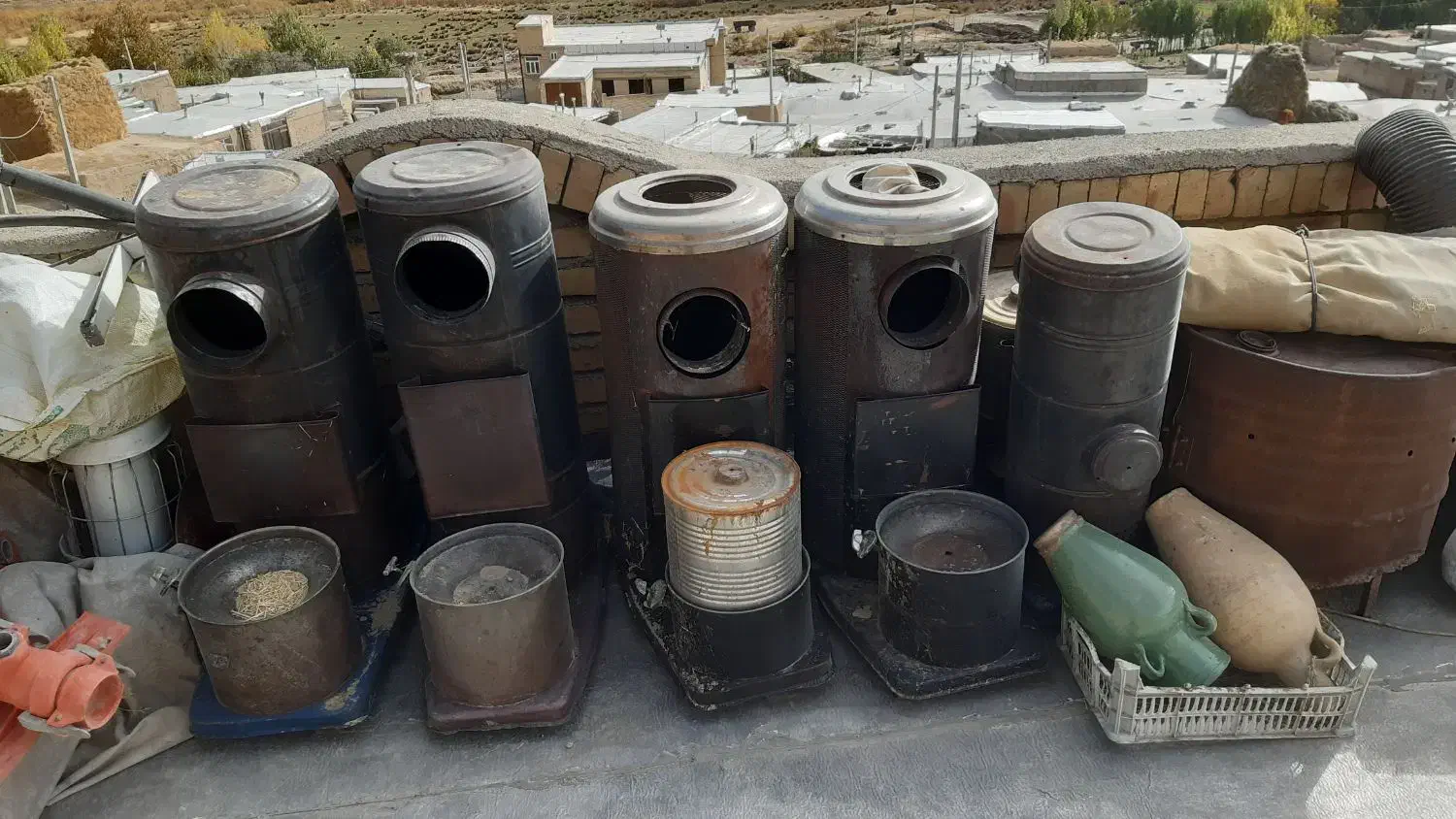 فروش ۵ عدد بخاری نفتی ویک آب گرمکن نفتی سالم|بخاری، هیتر، شومینه|تکاب, |دیوار