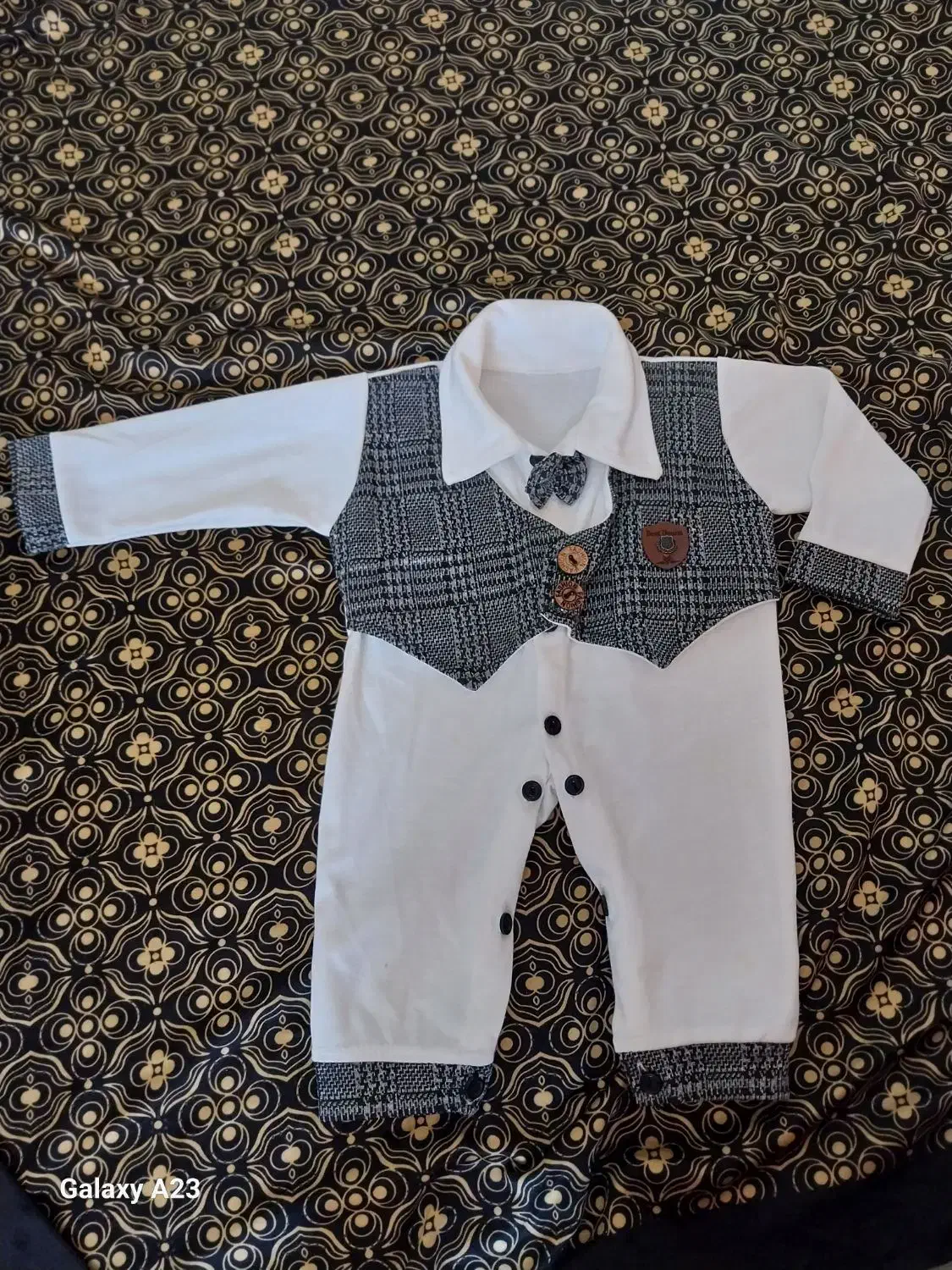 لباس بچه|کفش و لباس بچه|ملایر, |دیوار