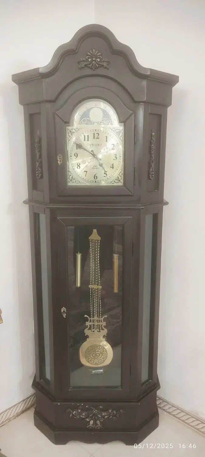 ساعت ایستاده بزرگ زیبا|ساعت دیواری و تزئینی|ورامین, ورامین|دیوار