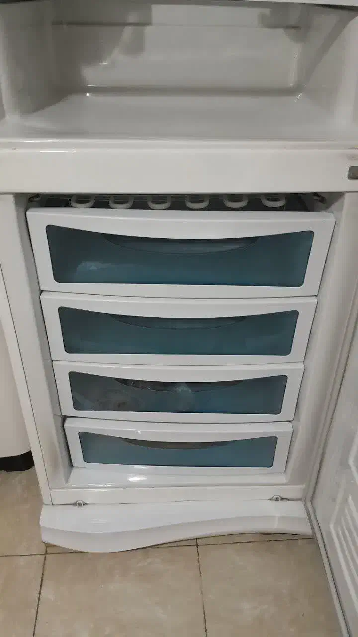 فروش یخچال|یخچال و فریزر|ساوه, |دیوار