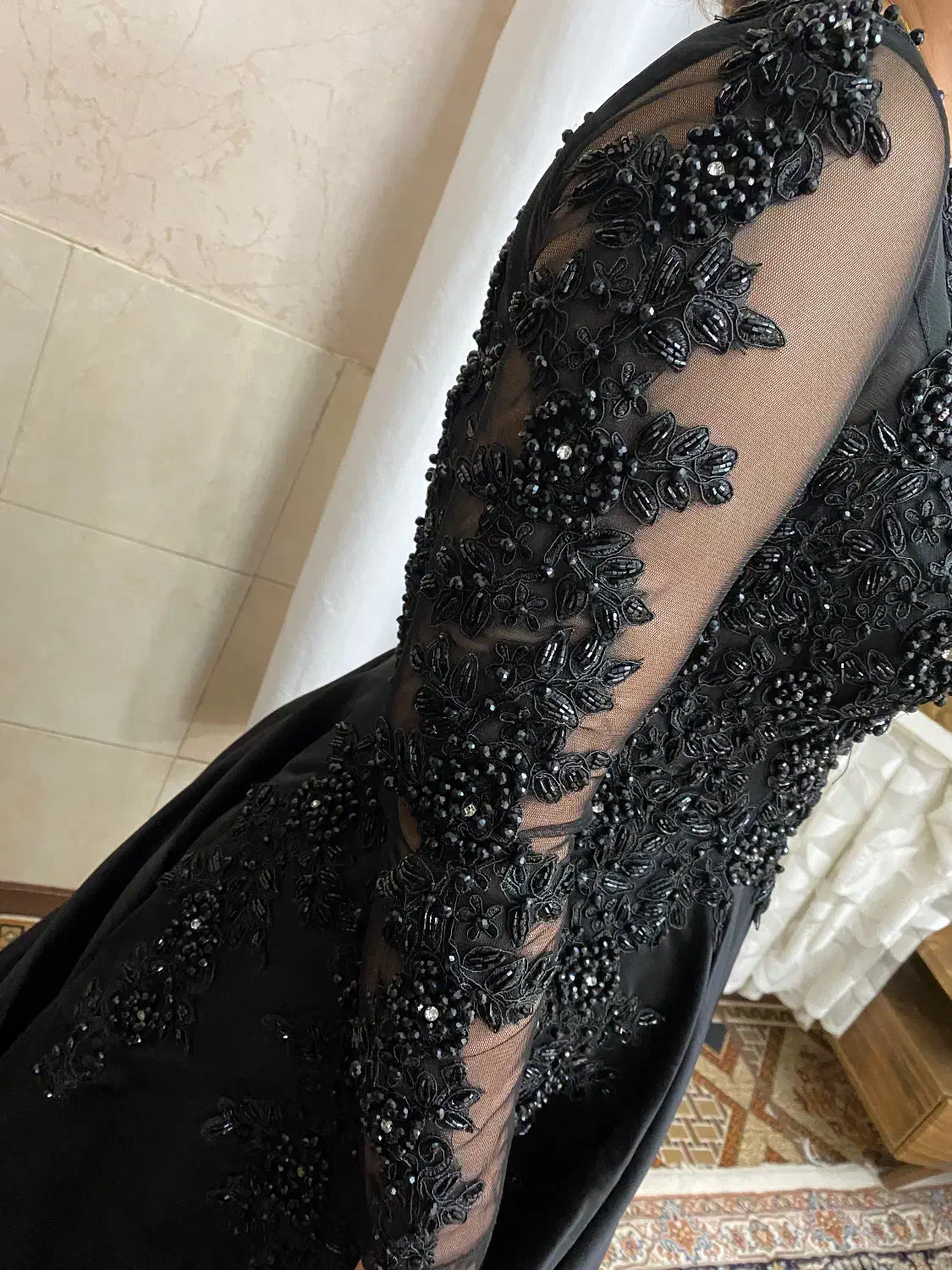 لباس مجلسی|لباس|ورامین, ورامین|دیوار