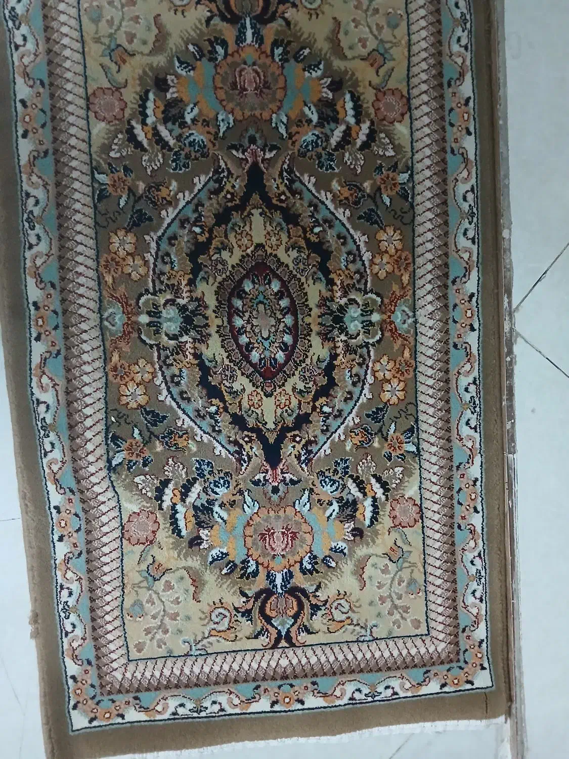 پادری|پادری|تهران, خاک سفید|دیوار