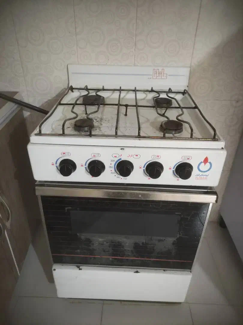 اجاق گاز  ۴ شعله|اجاق گاز و لوازم برقی پخت‌وپز|شیروان (خراسان), |دیوار