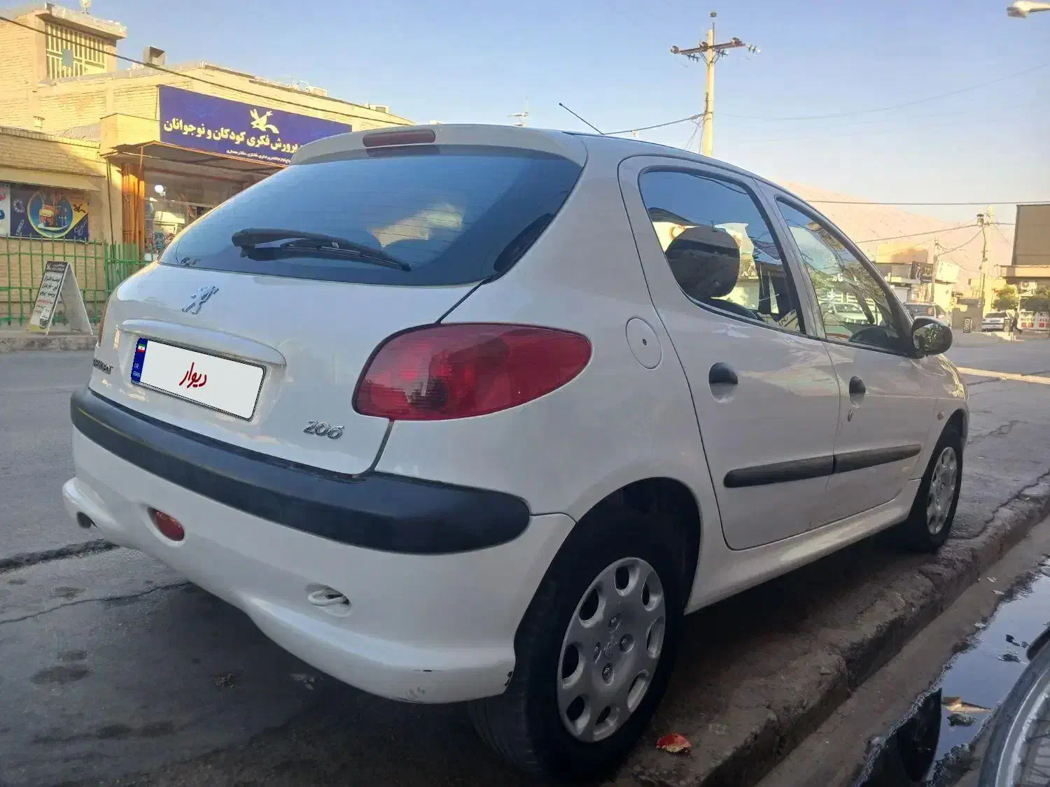 206 tu5|خودرو سواری و وانت|شیراز, منطقه هوایی شهید دوران|دیوار