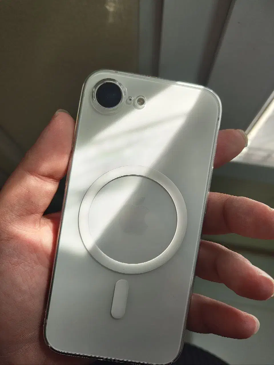 iphone 16e|موبایل|شیراز, قدوسی شرقی|دیوار