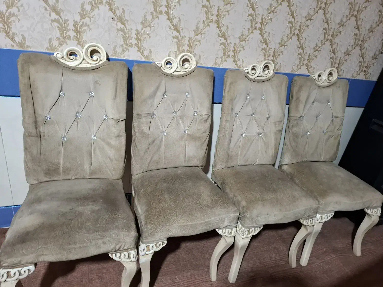 ۴ تا صندلی کار کرده|صندلی و نیمکت|نظرآباد, نظرآباد|دیوار