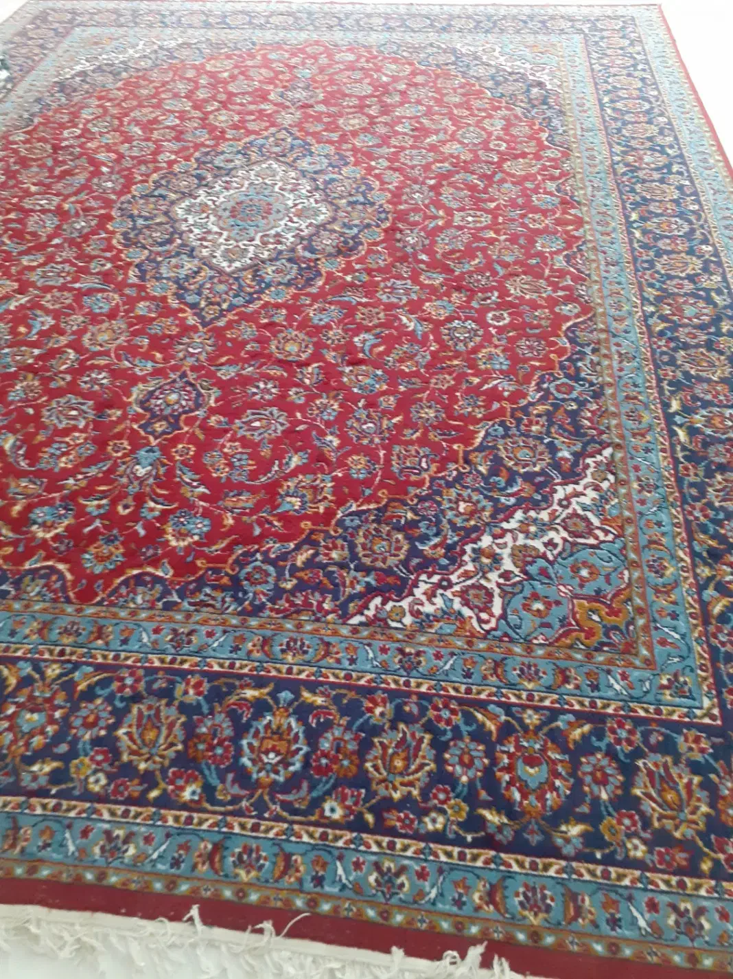 فرش ۱۲ متری|فرش|شاهین‌شهر, خانه کارگر|دیوار