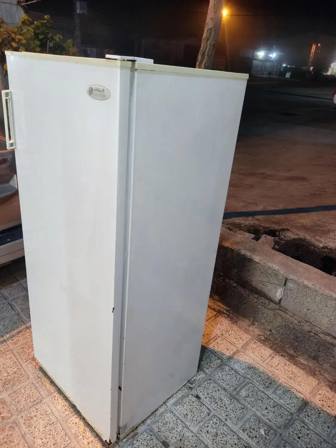 یخچال آزمایش ۱۰ فوت . کاملا  سالم و تمیز|یخچال و فریزر|تنکابن, |دیوار