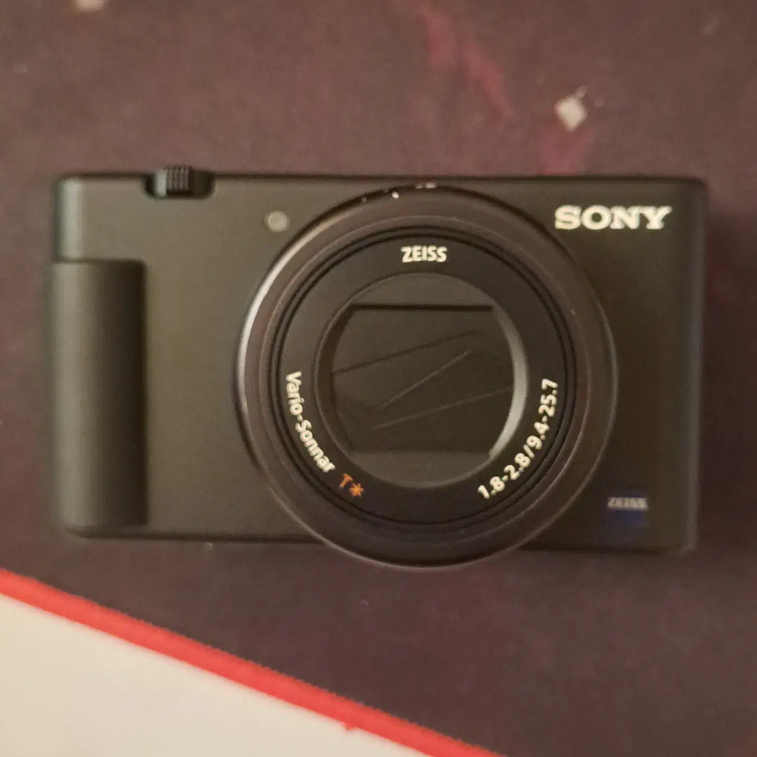 sony-zv1 camera و سه پایه و سافت باکس چتری|دوربین عکاسی و فیلم‌برداری|شیراز, بعثت|دیوار