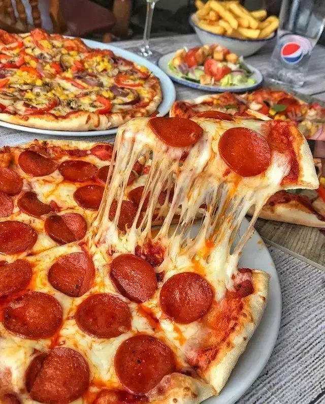 نیروی خانم ۲۰ تا ۳۵ سال|استخدام خدمات فروشگاه و رستوران|کاشان, دشت چال|دیوار