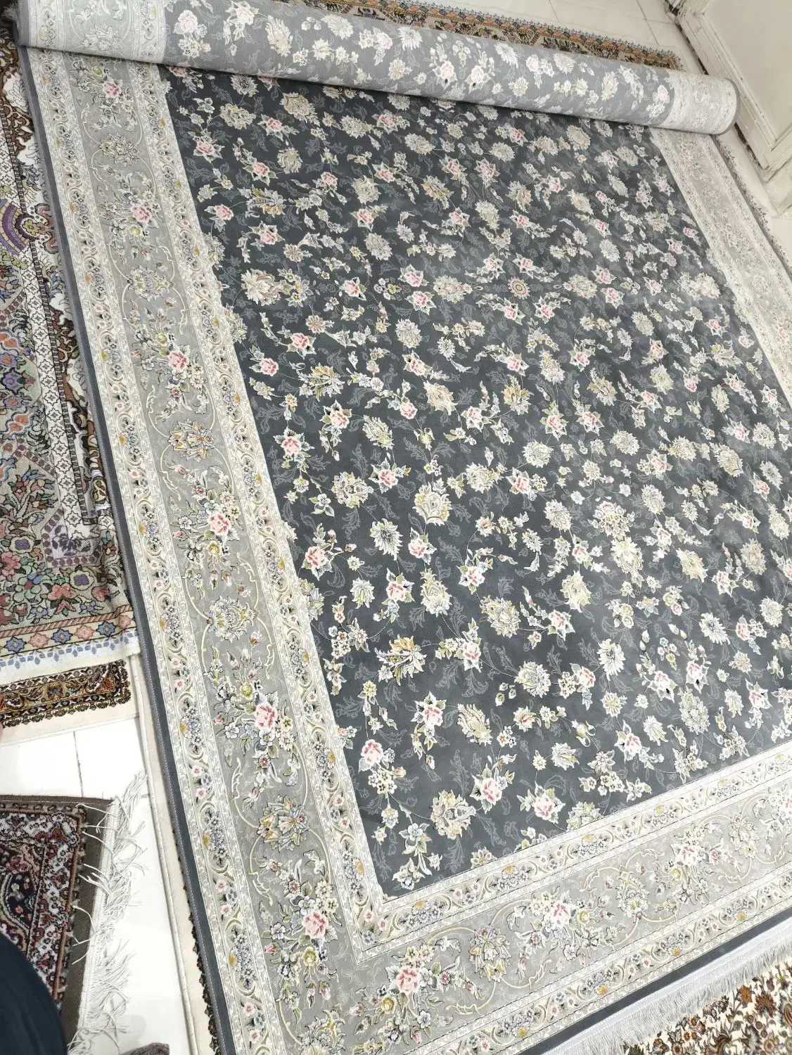 فرش ۹ متری جفت ۱۲۰۰ شانه|فرش|کرمانشاه, |دیوار