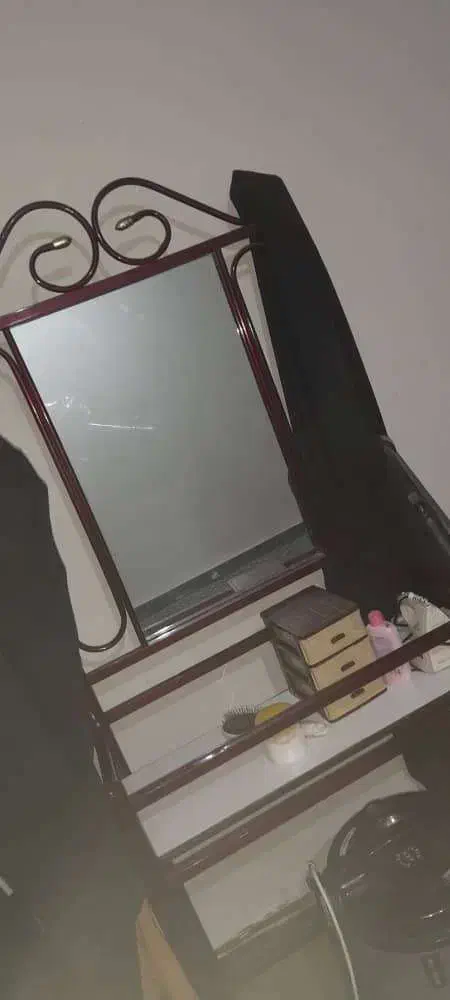 آینه|آینه|اهواز, کوی فرهنگیان ۱|دیوار