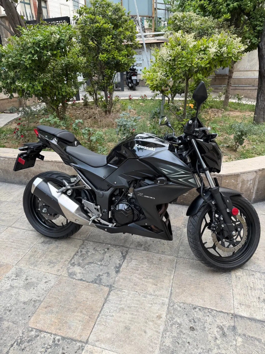 z300|موتورسیکلت|تهران, نعمت‌آباد|دیوار