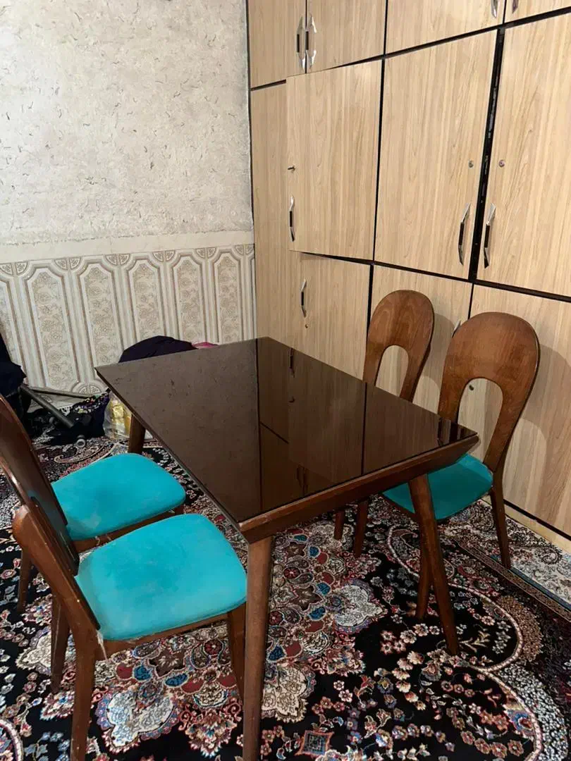 میز غذاخوری۴ نفره|میز و صندلی غذاخوری|اهواز, کمپلو جنوبی|دیوار