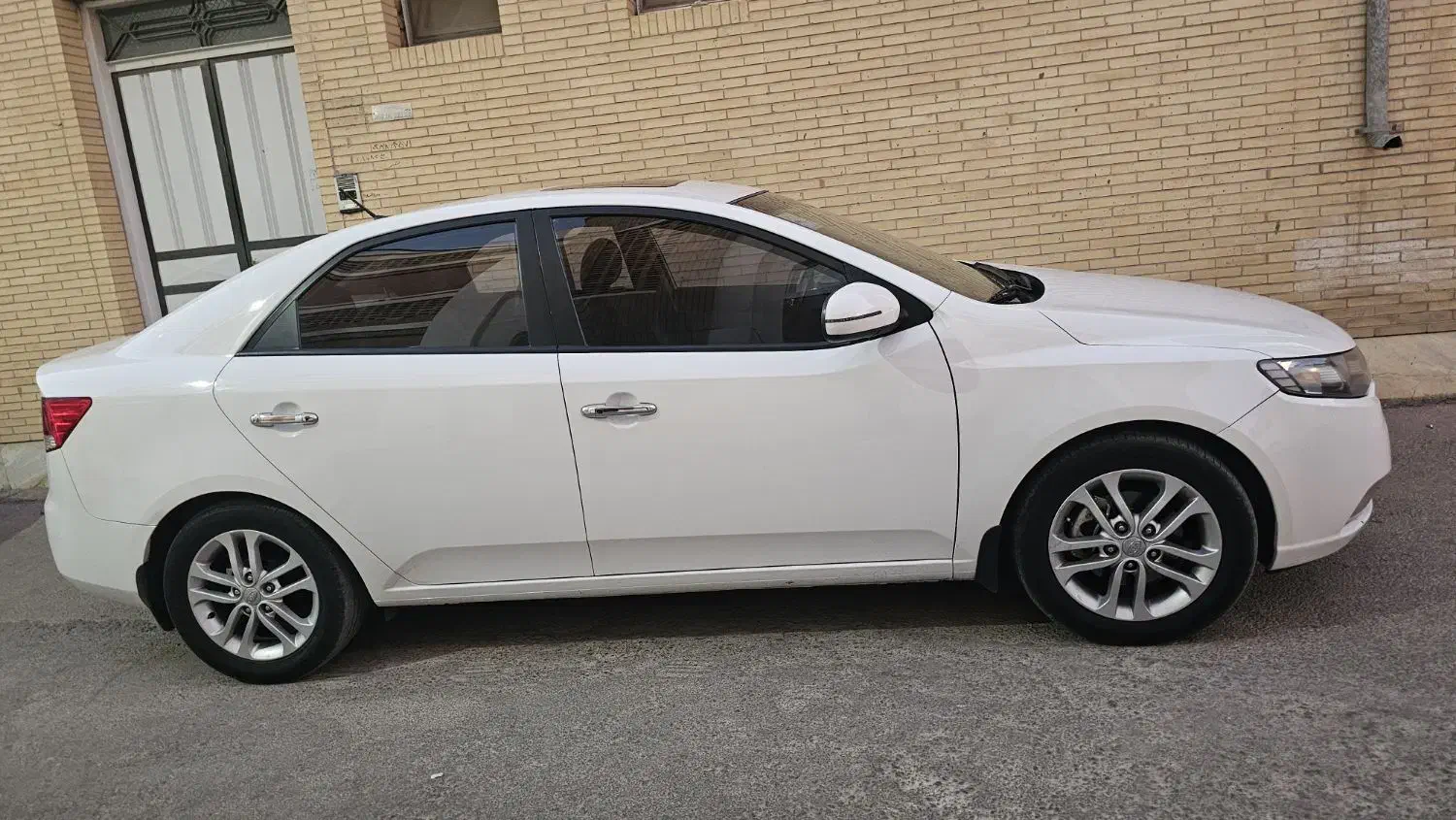 سراتو ۲۰۰۰ مدل ۹۷|خودرو سواری و وانت|میبد, |دیوار