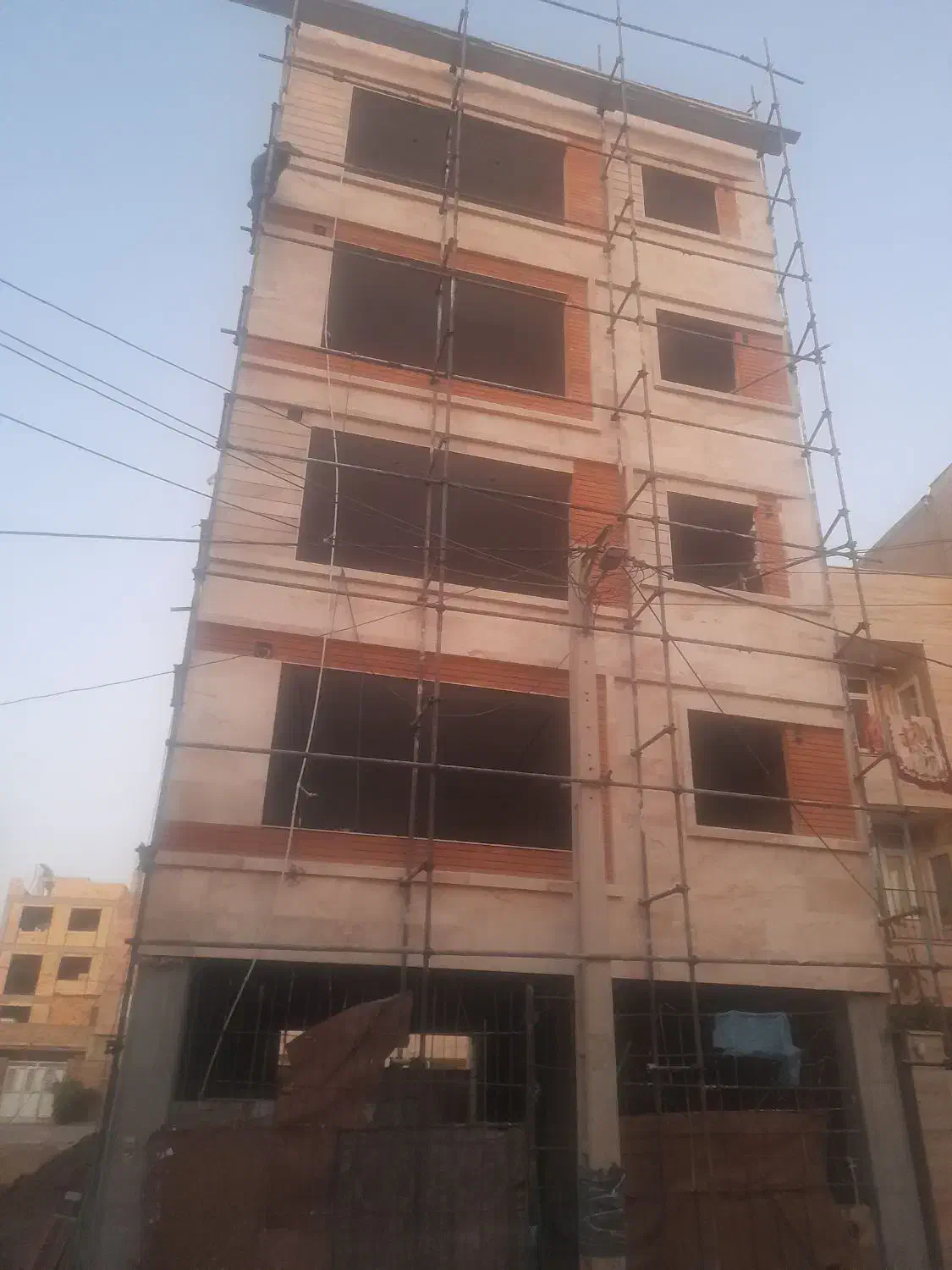 پیش فروش گاوخانه ۱۱۰متری|پیشفروش املاک|اراک, |دیوار