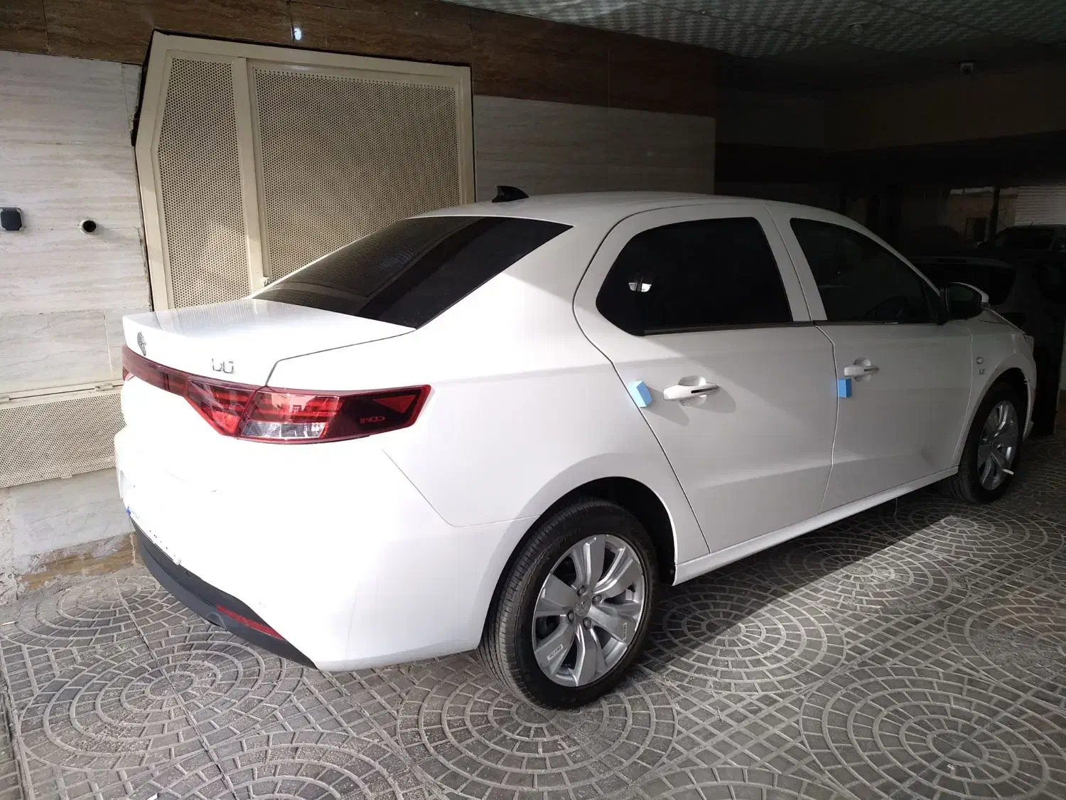 تارا v4 اتومات.تازه تحویل.مدارک کامل|خودرو سواری و وانت|شیراز, شهرک مفتح|دیوار