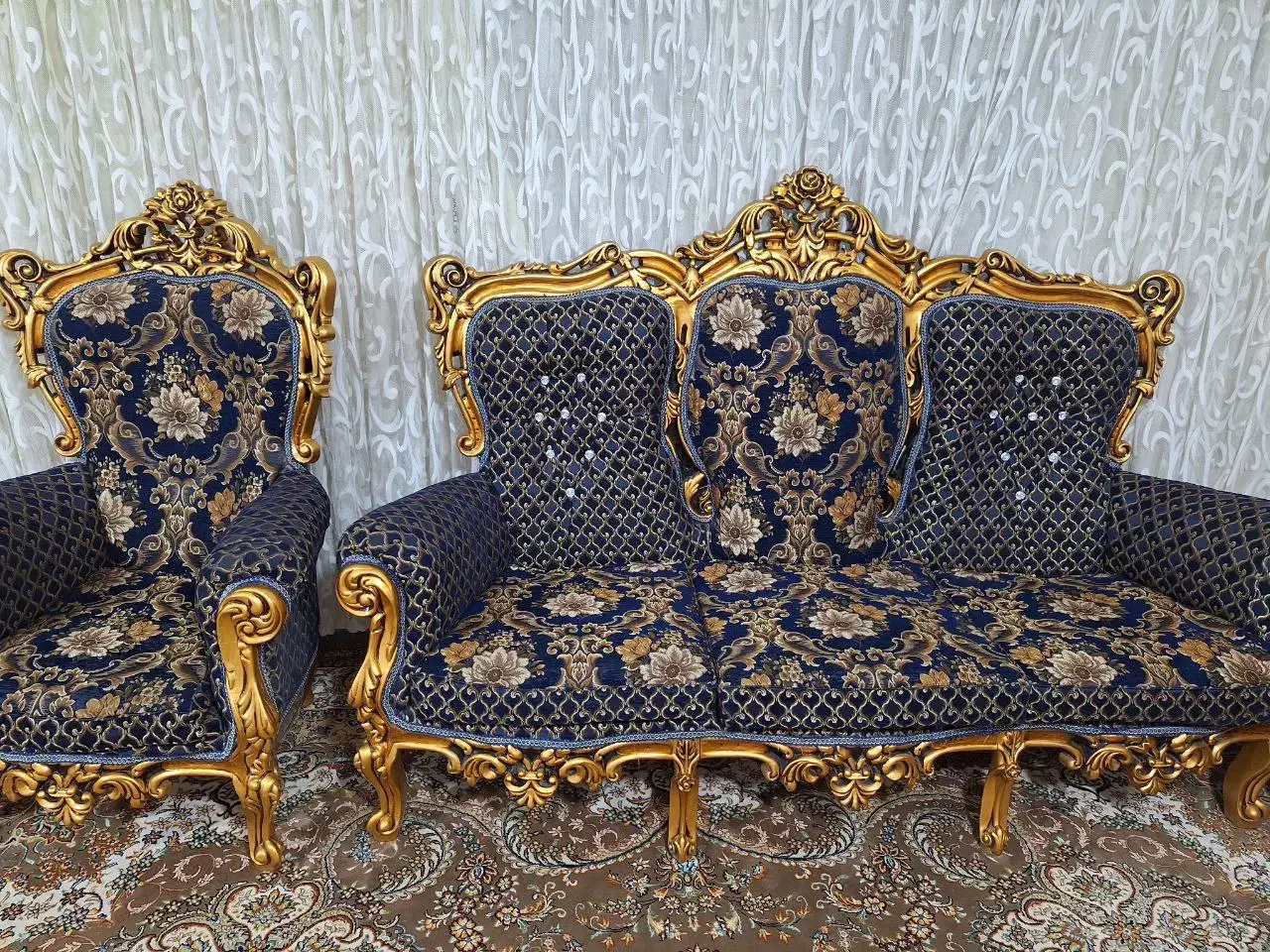 سرویس مبلمان نه نفره|مبلمان خانگی و میز عسلی|هشتگرد, فاز ۱ مهستان|دیوار