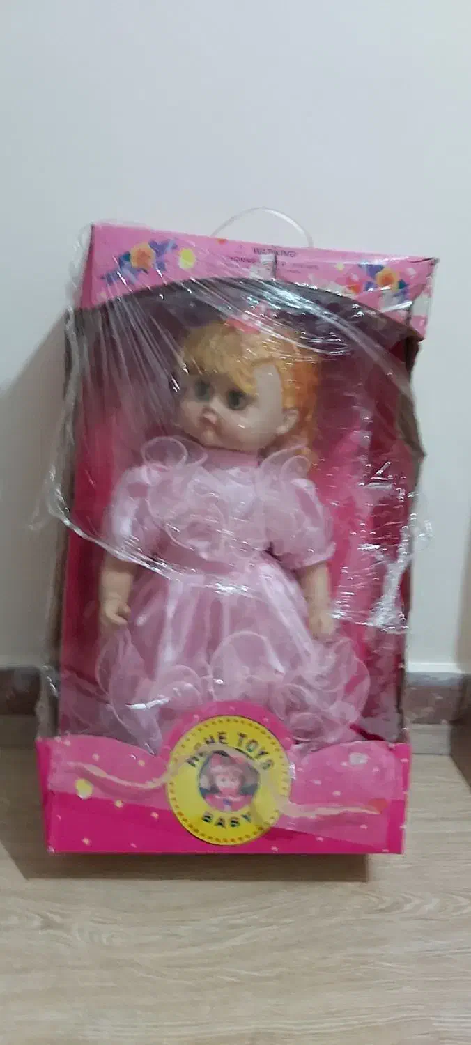 عروسک|اسباب‌بازی بچه|تبریز, |دیوار