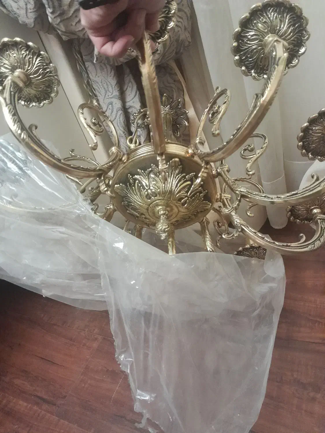 لوستر برنز اصل|لوستر و چراغ آویز|تهران, نیاوران|دیوار