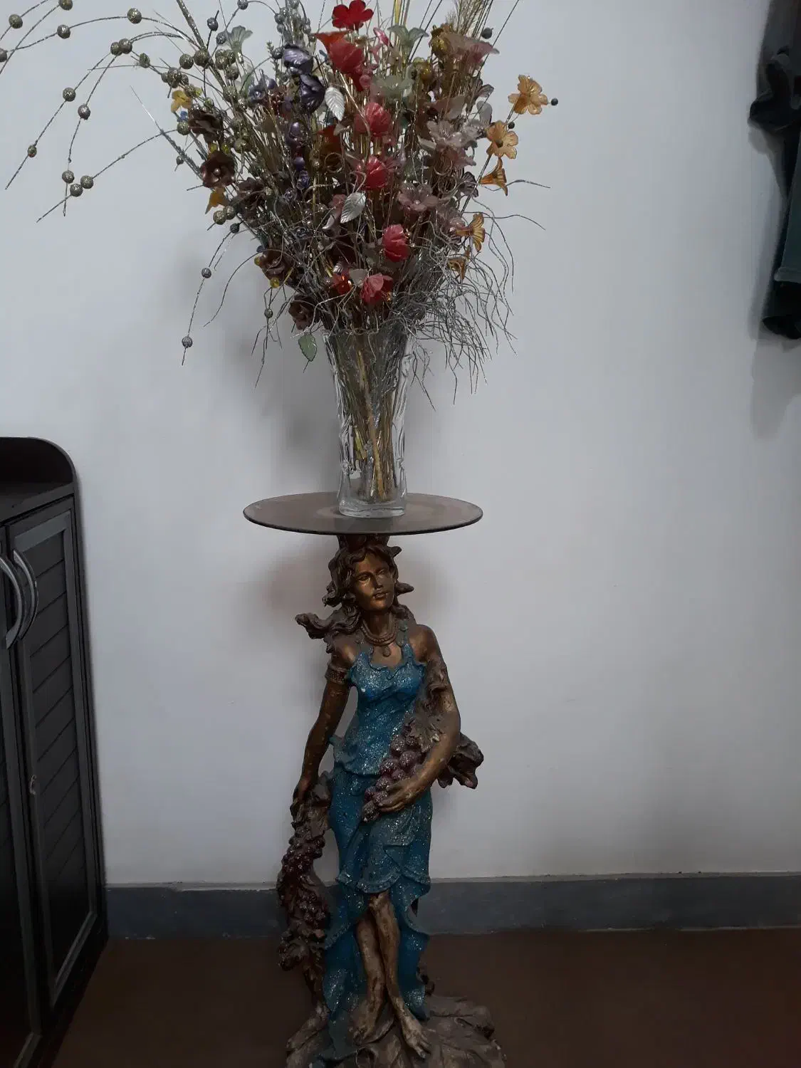 مجسمه با گل روی ان|مجسمه، تندیس، ماکت|ساری, |دیوار