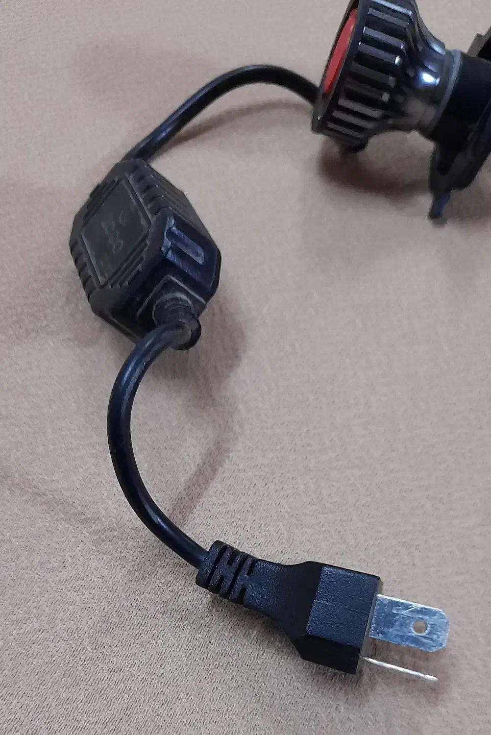 هدلایت تکی|لامپ و چراغ|بروجرد, |دیوار