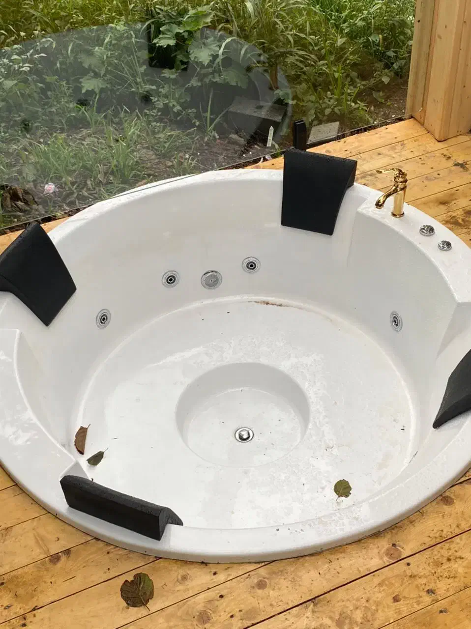 وان جکوزی ۴ نفره|لوازم حمام|عباسآباد, |دیوار