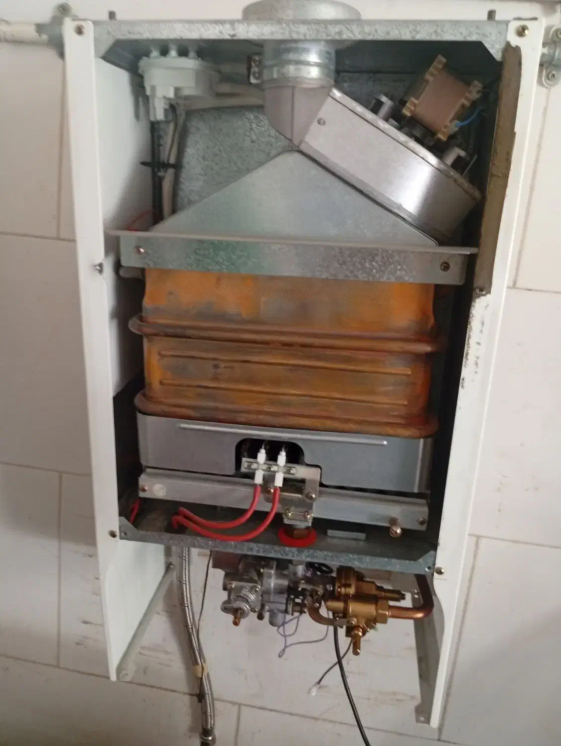 تعمیرات پکیج لباسشویی کولر پمپ آب تضمینی|خدمات پیشه و مهارت|قزوین, |دیوار