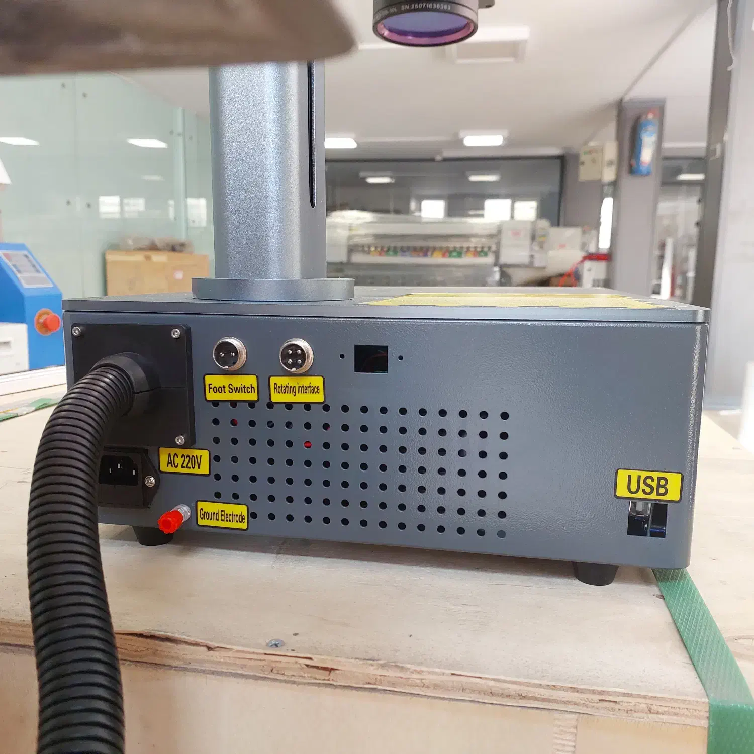 دستگاه لیزر فایبر مارکینگ حکاکی ریکاس|ماشین‌آلات صنعتی|تهران, شهرک آزمایش|دیوار