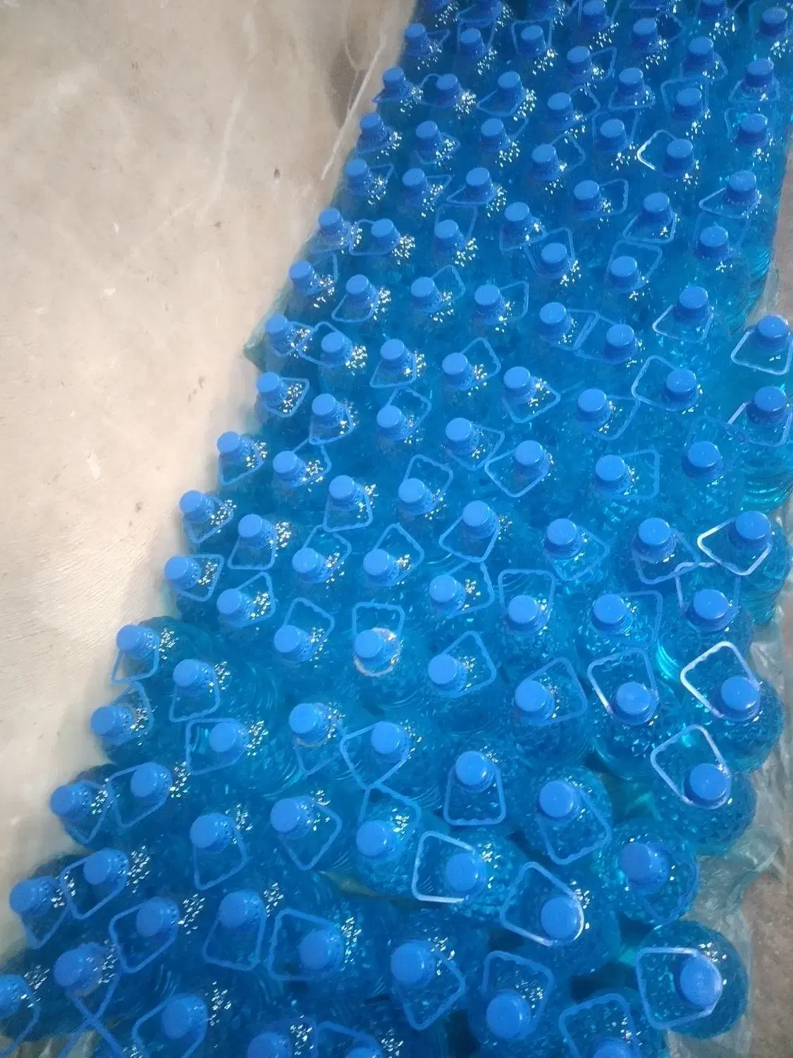 شیشه شوی منفی ۳۰درجه|مواد شوینده و دستمال کاغذی|تبریز, |دیوار