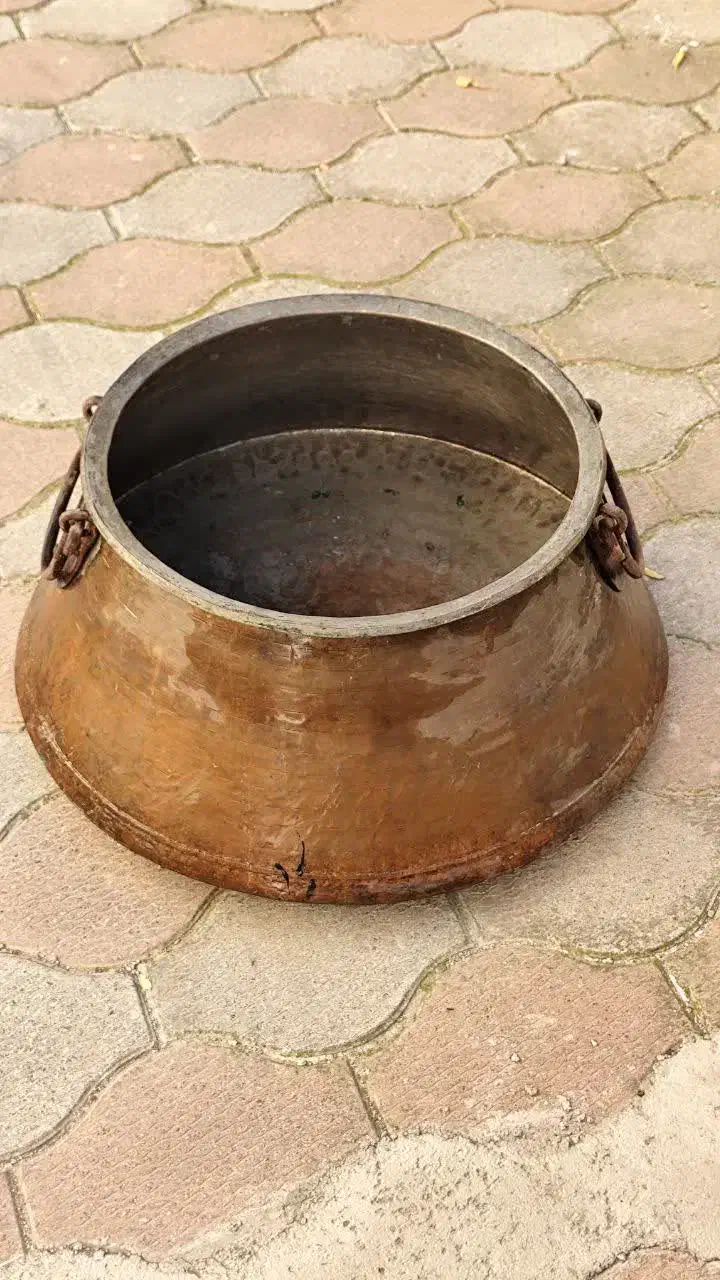 دیگ مسی|ظروف پخت‌وپز|رامیان, |دیوار