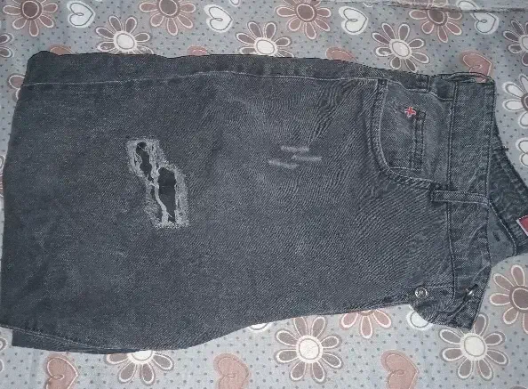 حراج شلوار لی اورجینال و چاقو صفحه رو ورق بزن|حراج|قم, باجک یک|دیوار