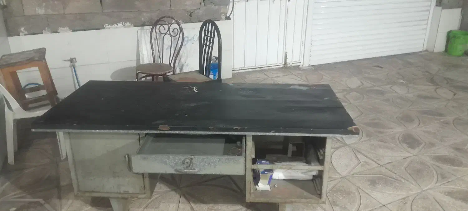 سالم بدون ترک و پوسیدگی دراش سالمه با کلید|میز تحریر و کامپیوتر|لوشان, |دیوار