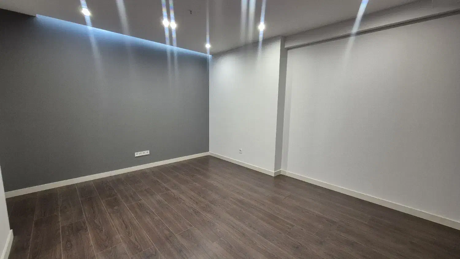 اجاره برج میکا