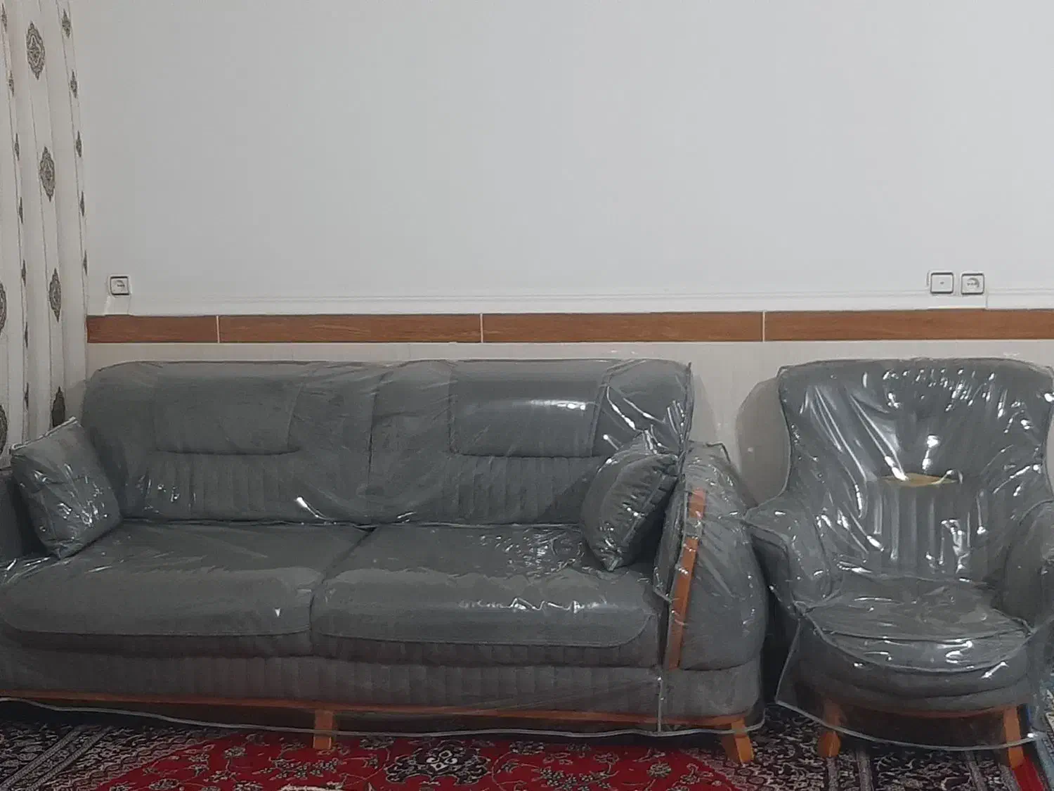 2عدد تکی 2عدد بزرگ|مبلمان خانگی و میز عسلی|ایوان, |دیوار