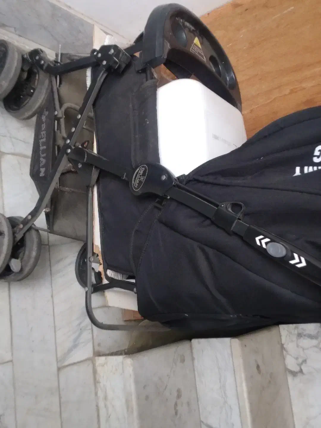 وسیله کودک|کالسکه و لوازم جانبی|رشت, پل تالشان|دیوار