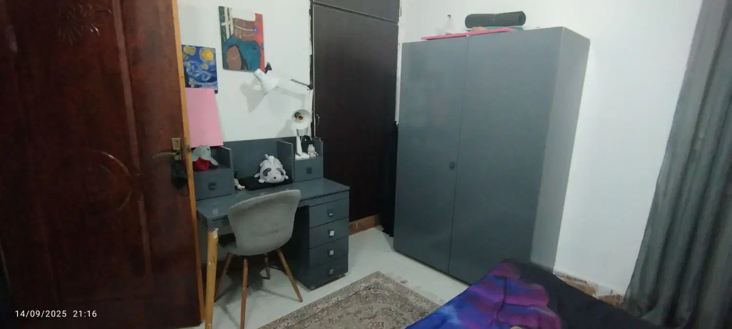 تخت وکتابخانهو میزتحریر|تخت و سرویس خواب|زاهدان, |دیوار