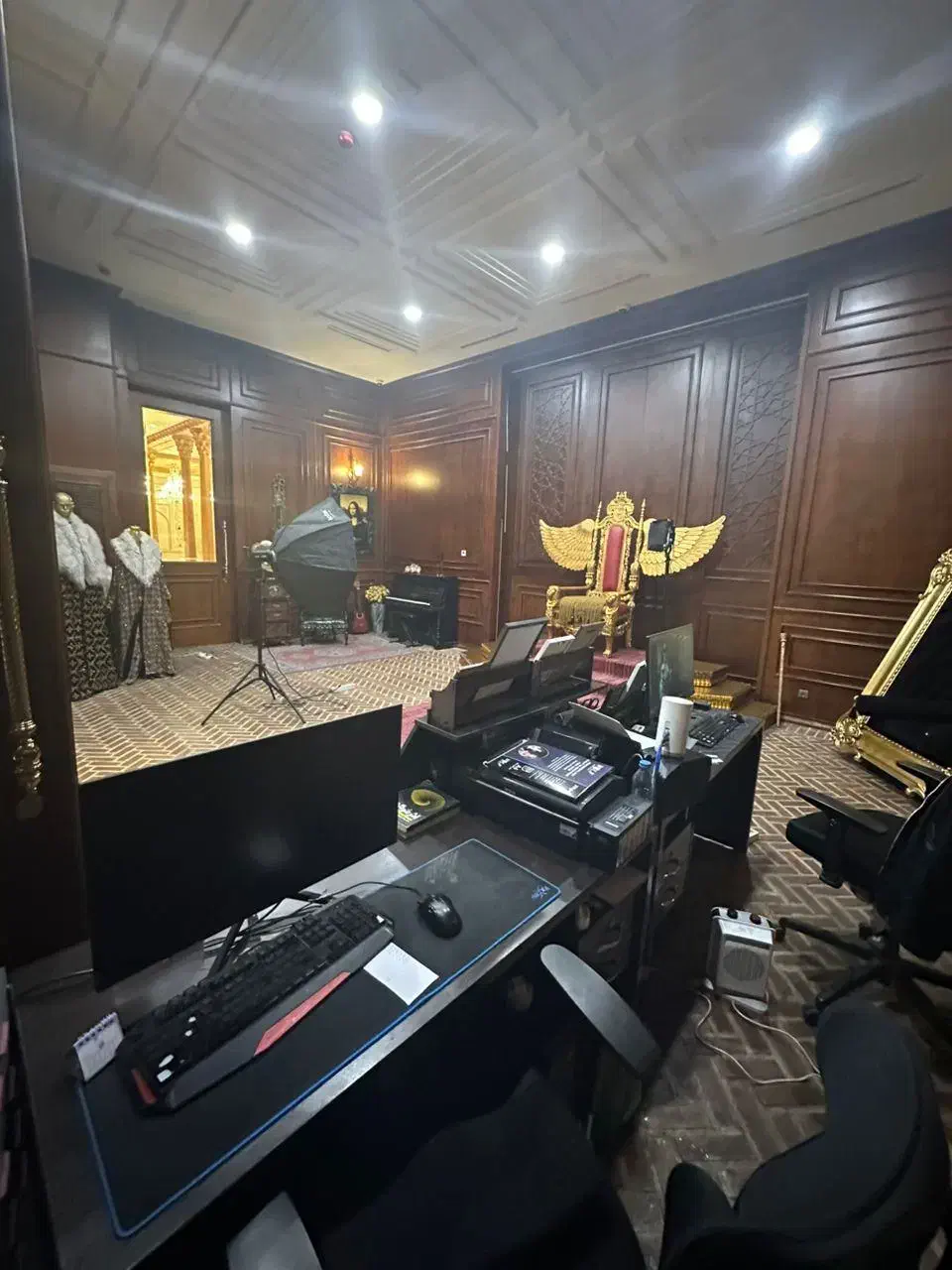 استخدام ادیتور و عکاس|استخدام هنری و رسانه|تهران, شهرک چیتگر|دیوار