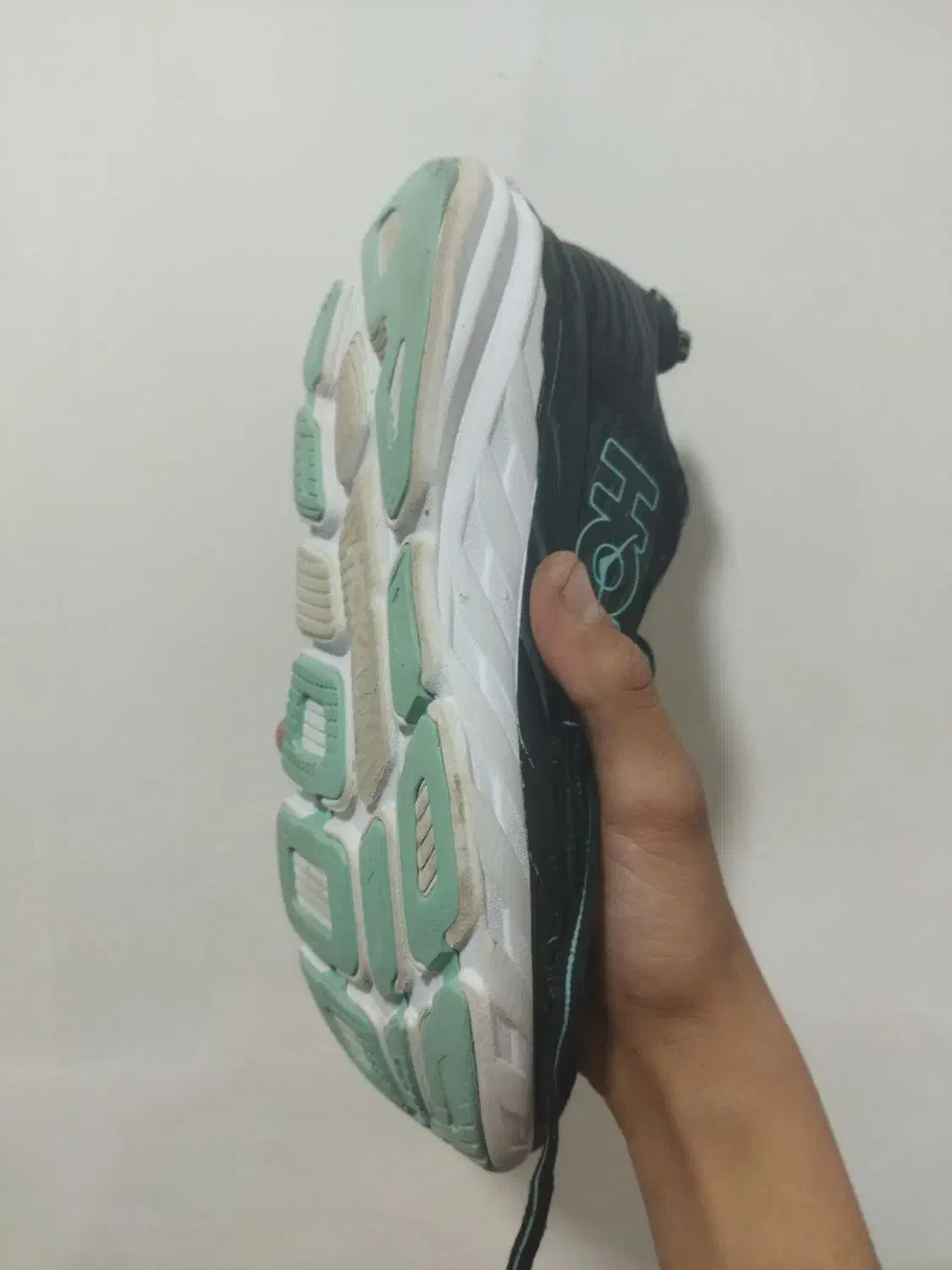 کتونی هوکا سایز 38قالب بزرگ|کیف، کفش، کمربند|خرم‌آباد, |دیوار